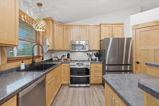 1647 Valley Quail Drive, River Falls, WI 54022