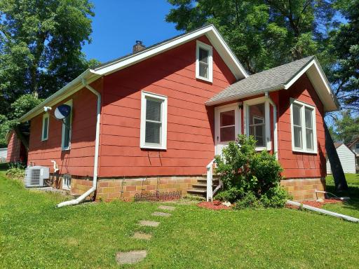 306 3rd Street SE, Montgomery, MN 56069