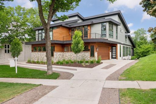1726 Kenwood Parkway, 100, Minneapolis, MN 55405