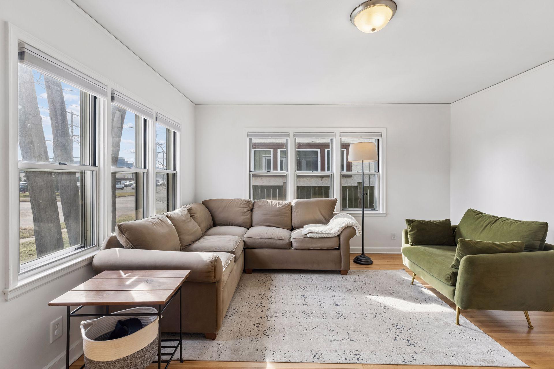 1693 Charles Avenue - Spacecrafting - 0008.jpg