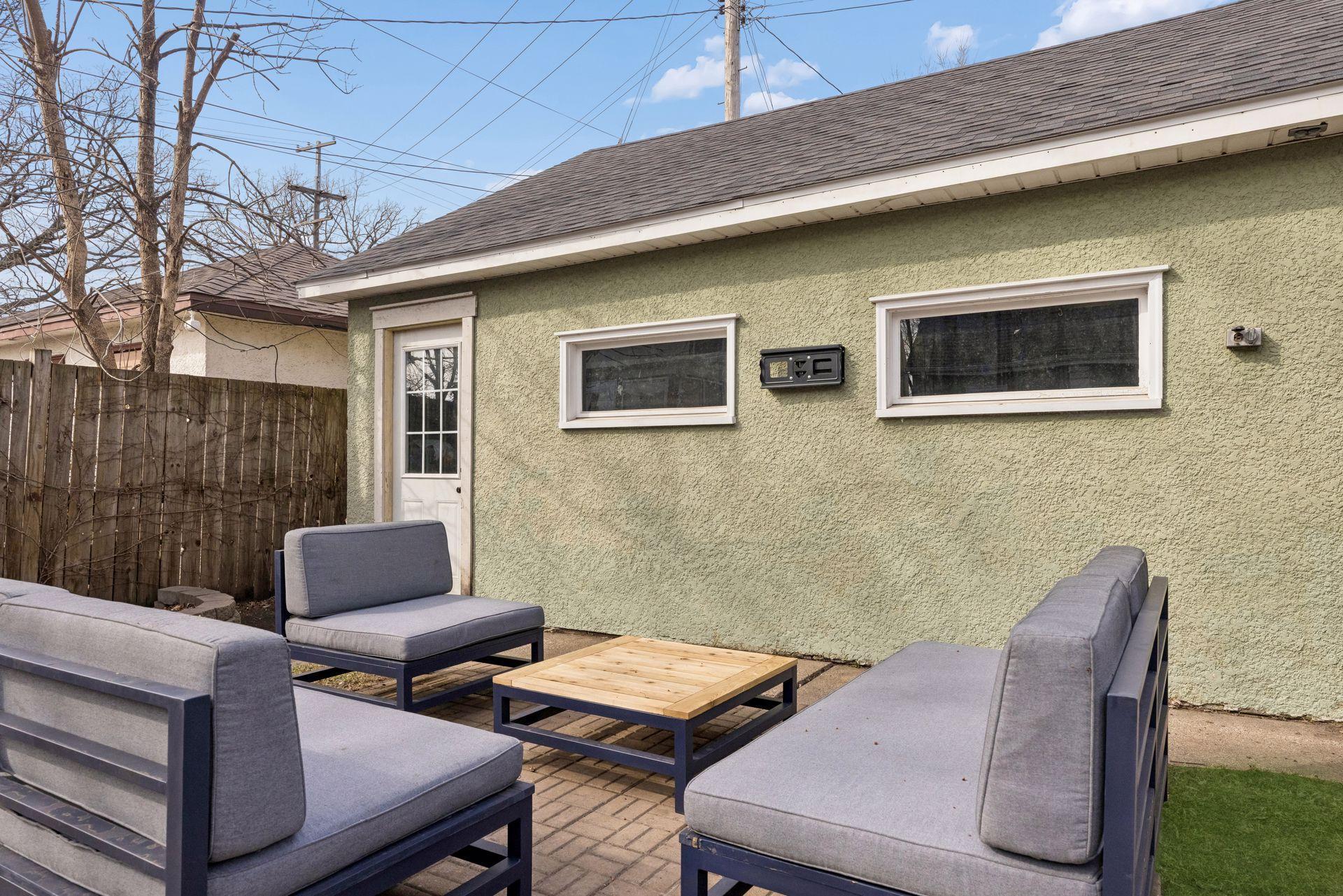 1693 Charles Avenue - Spacecrafting - 0044.jpg