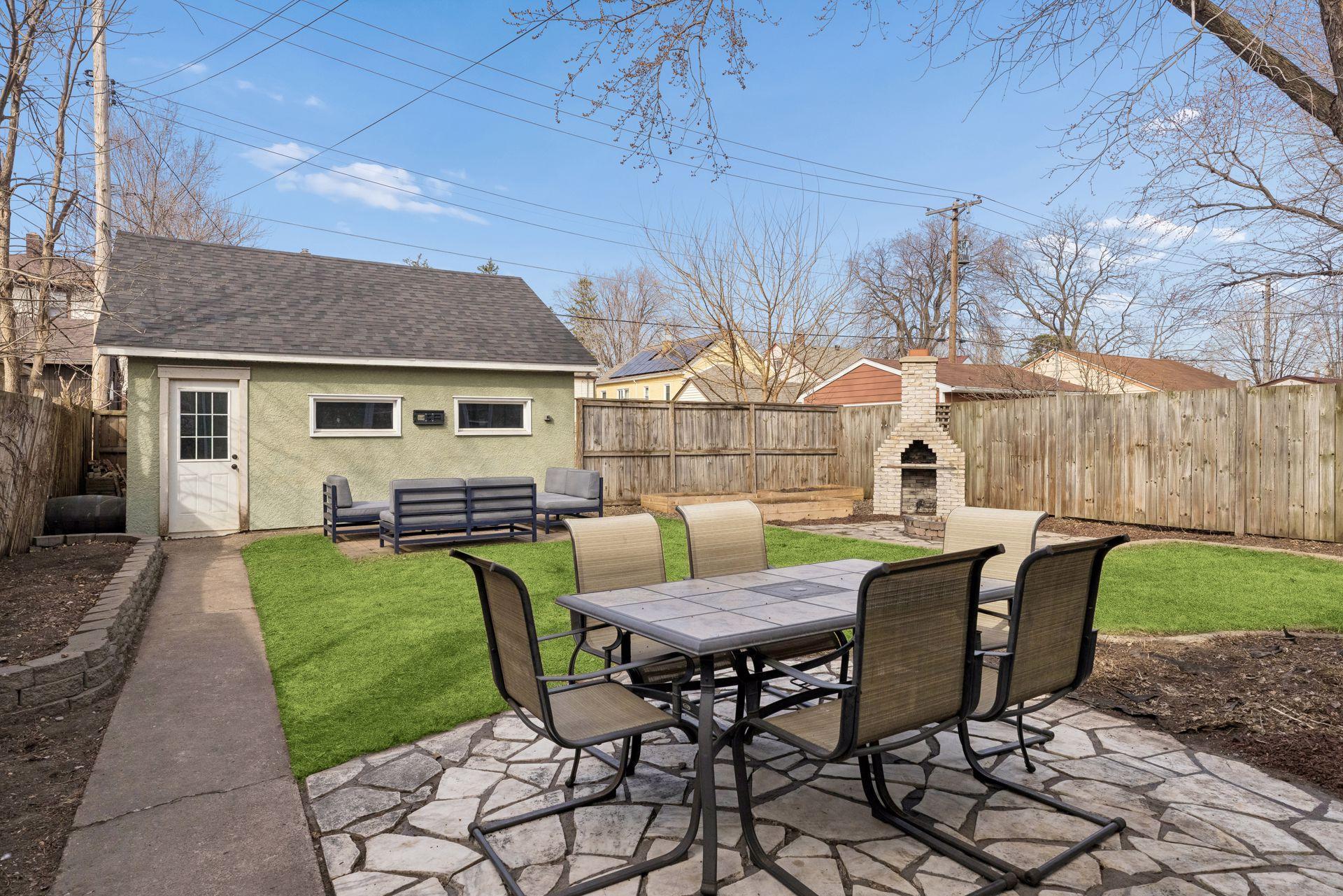 1693 Charles Avenue - Spacecrafting - 0045.jpg