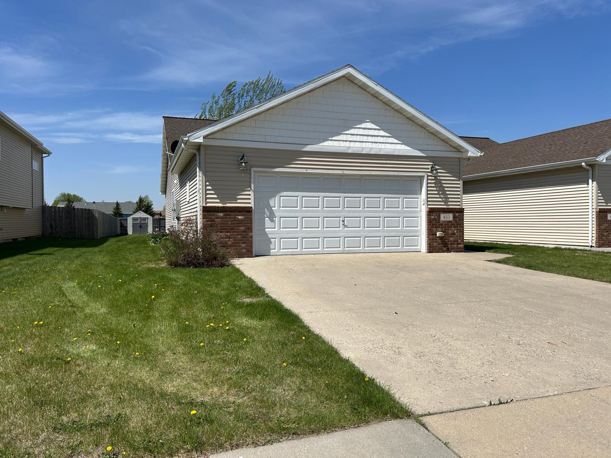 Oversize 24 X 24 Two Car Garage.JPG