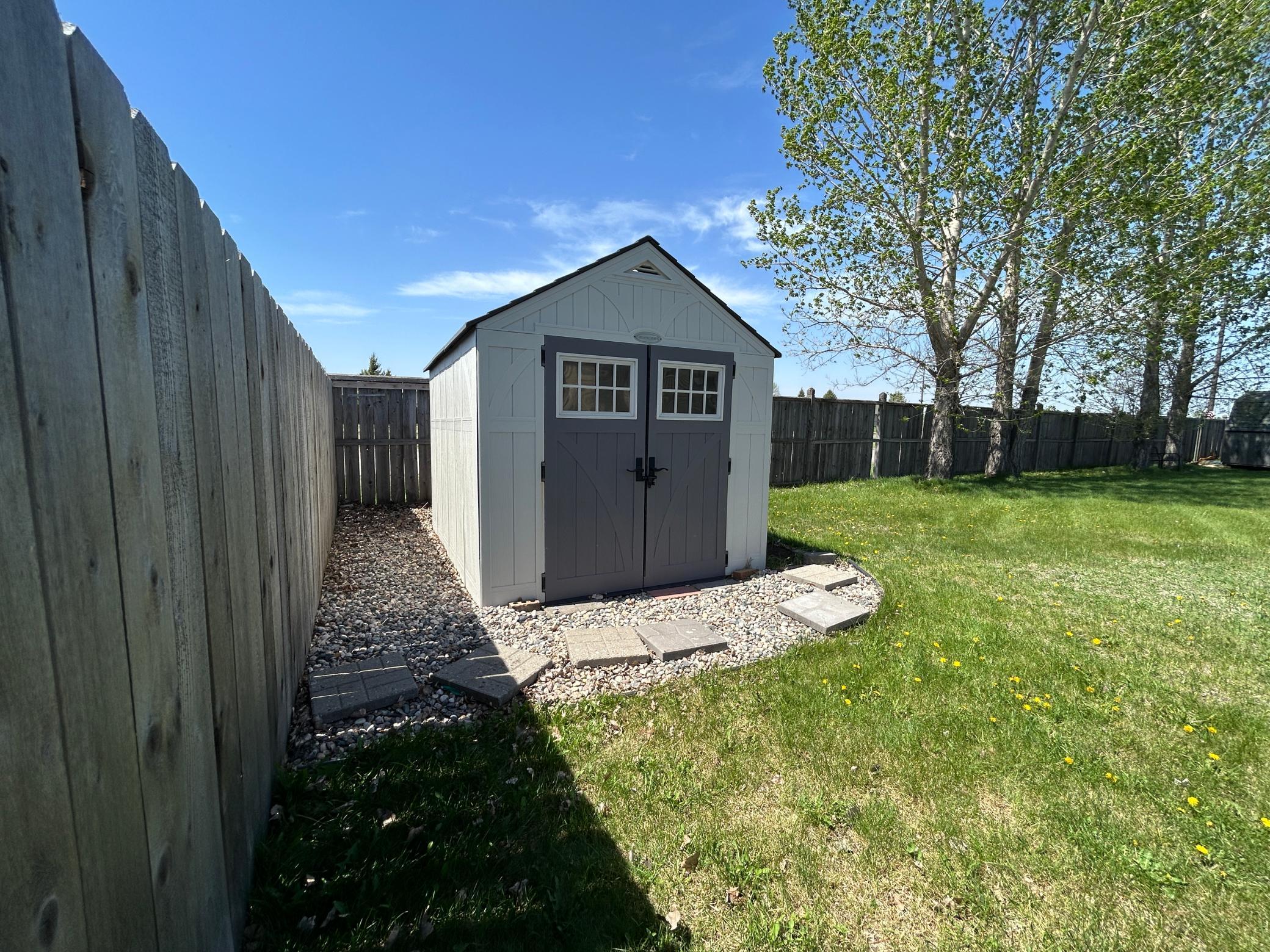 Fenced Yard And Garden Shed.JPG