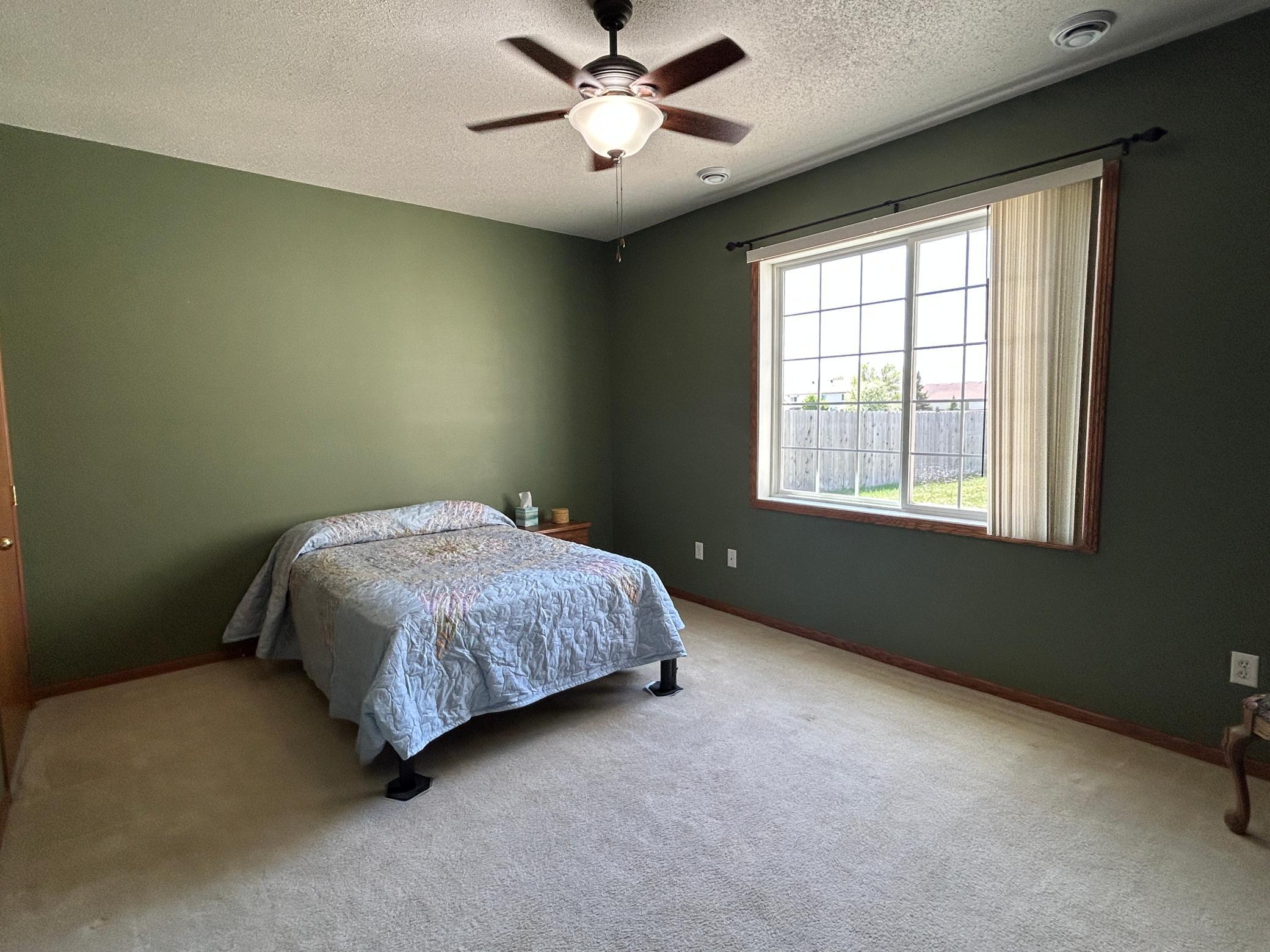 Master Bedroom.JPG