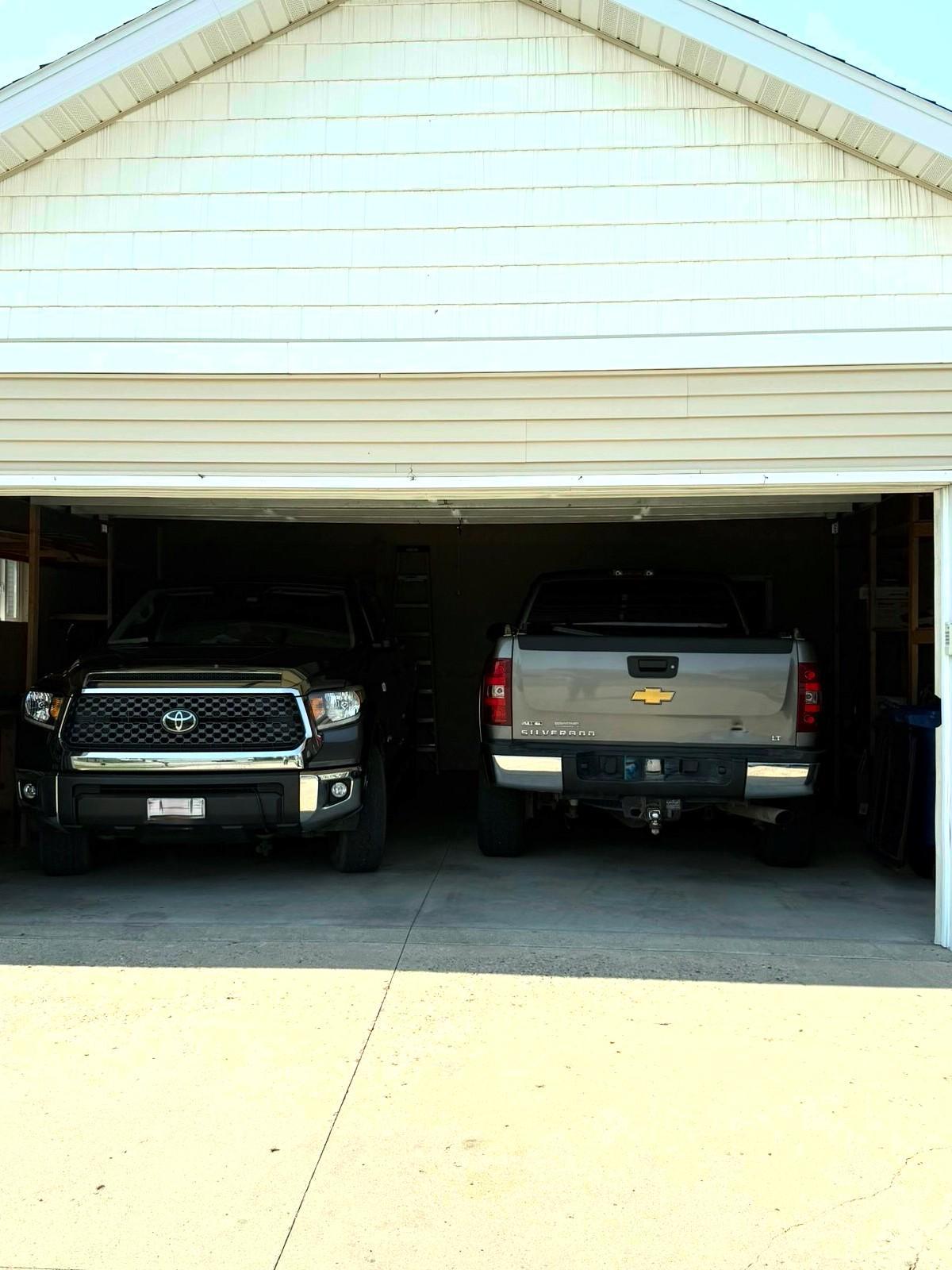 Space For Two Full Size Vehicles.jpeg