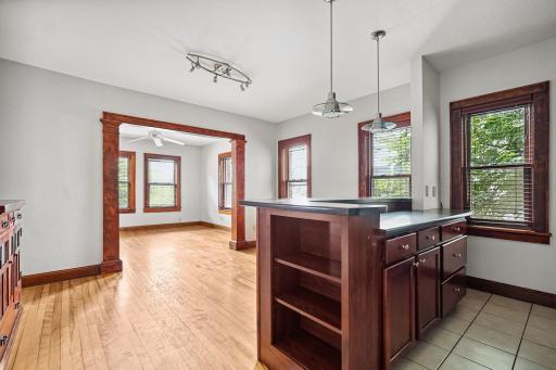 1812 Clinton Avenue, 203, Minneapolis, MN 55404