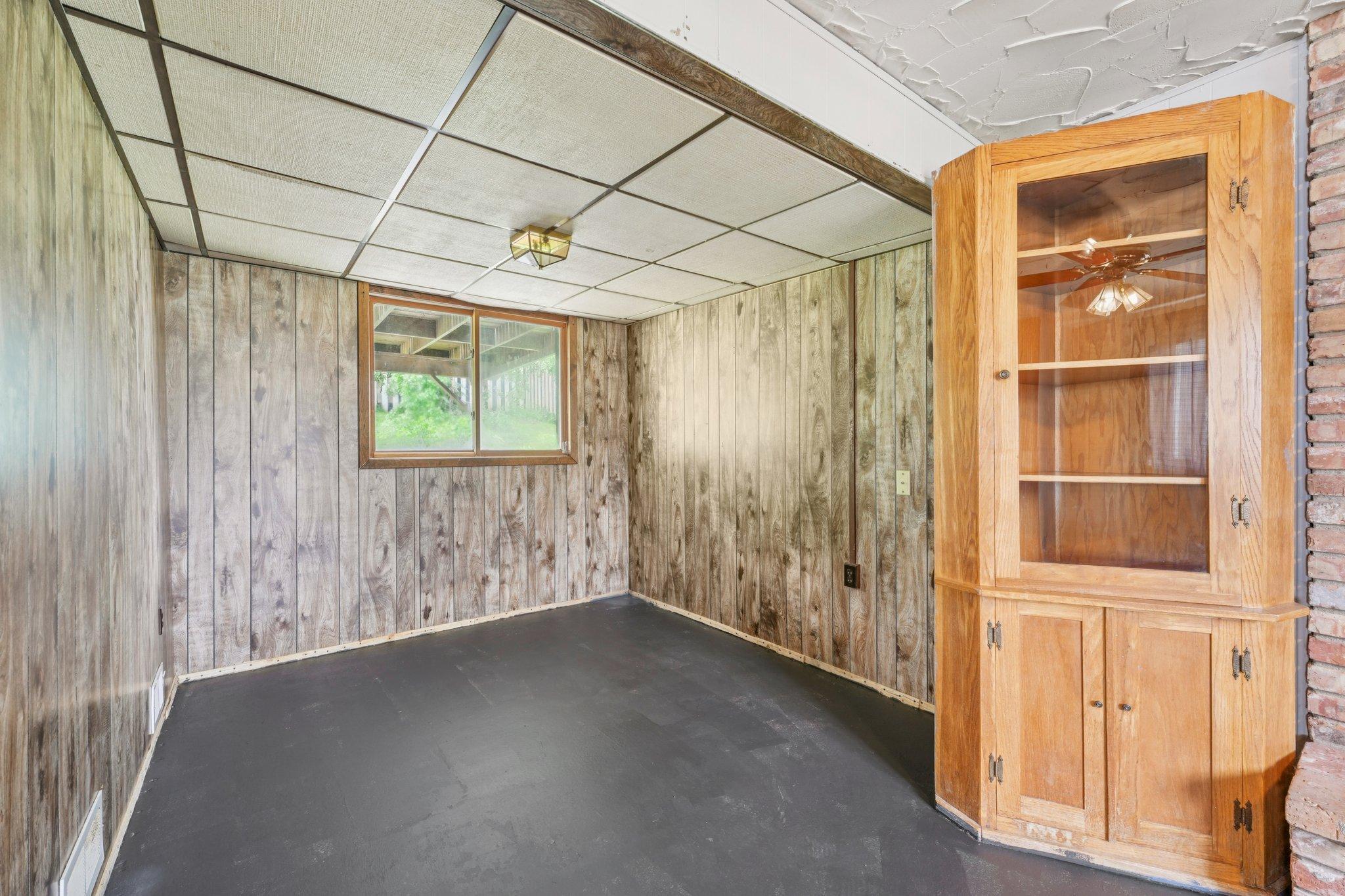 11-web-or-mls-74th Ave-2406-009.jpg