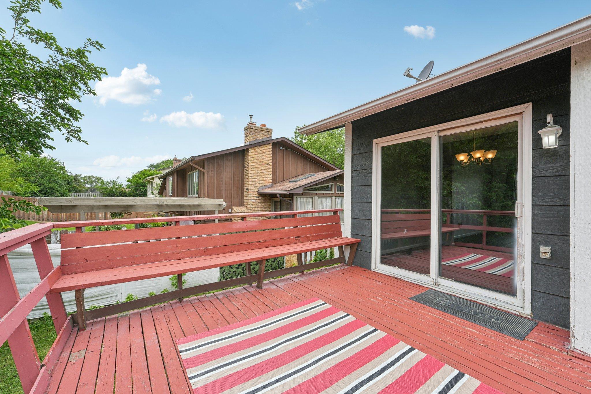 46-web-or-mls-74th Ave-2406-044.jpg