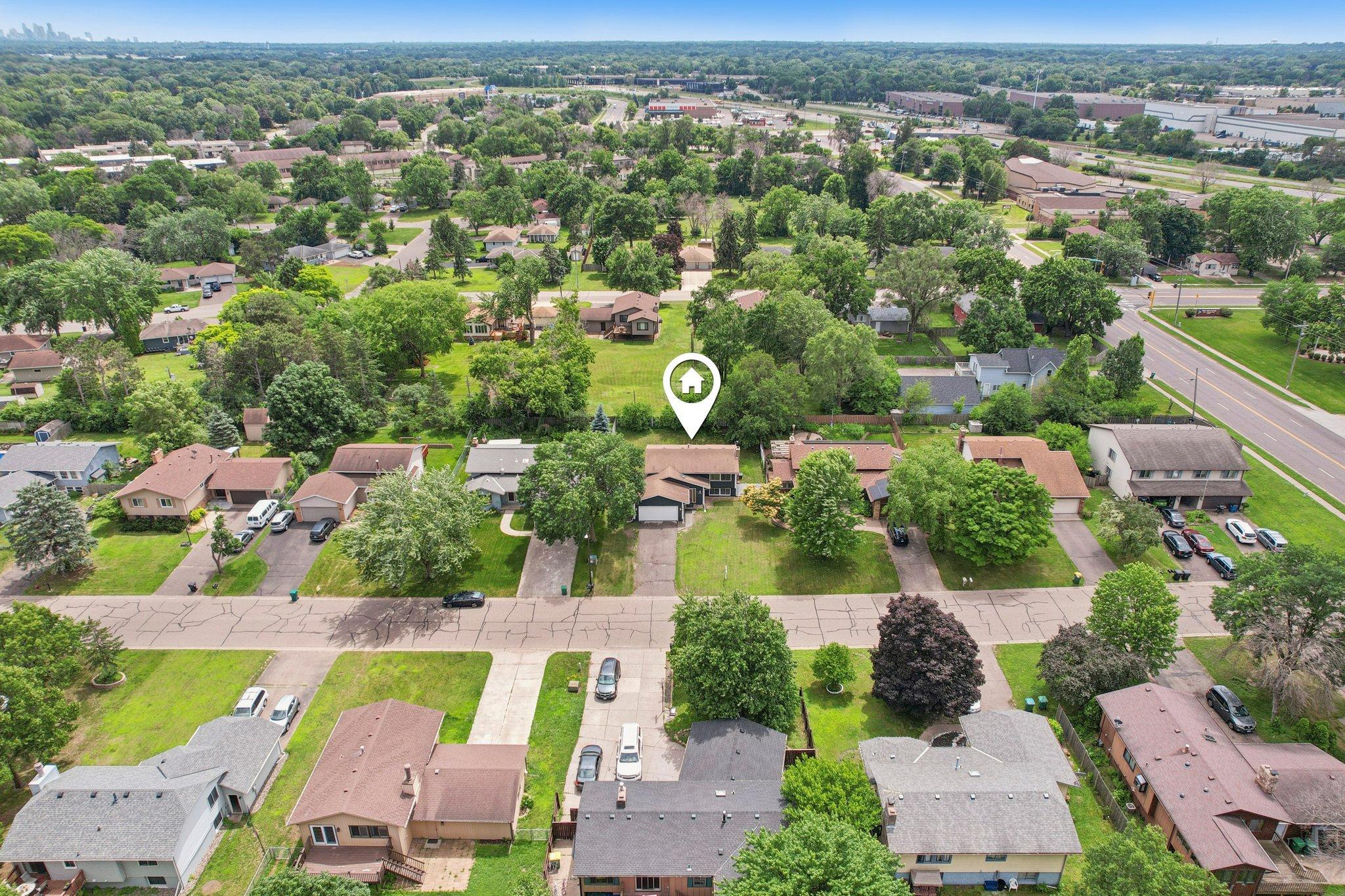 54-web-or-mls-74th Ave-2406-052.jpg