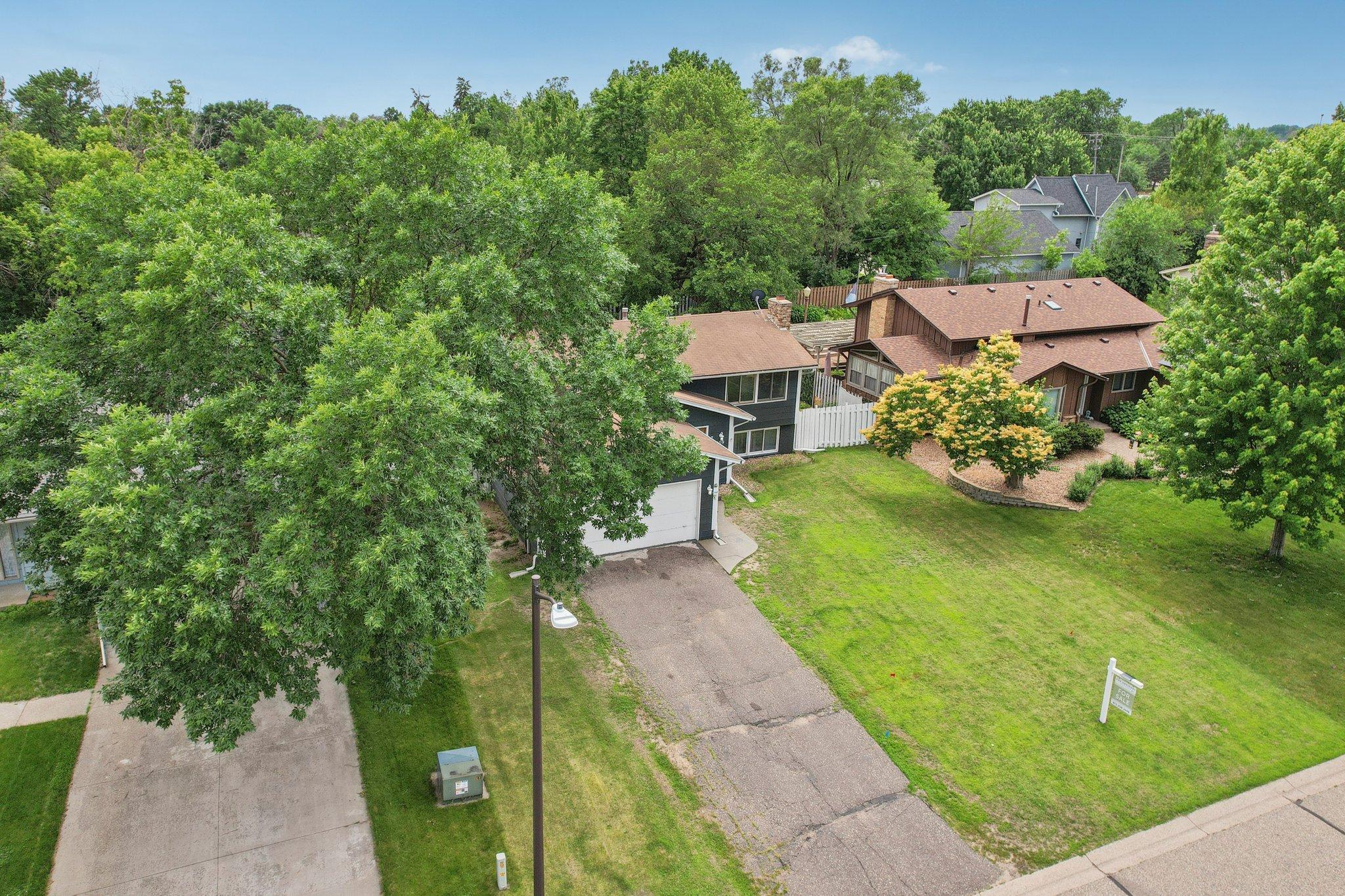 49-web-or-mls-74th Ave-2406-047.jpg