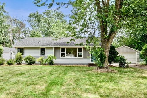 3796 Mcknight Road N, Saint Paul, MN 55110