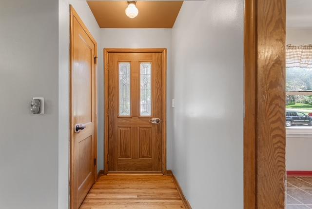 11 Entry_foyer.jpg