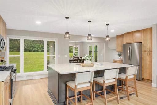 2040 Vagabond Lane N, Minneapolis, MN 55447