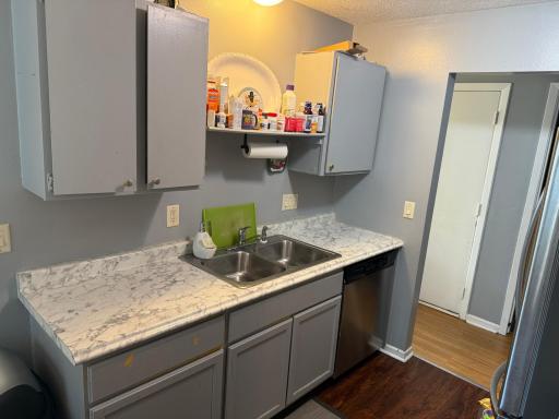8208 Halifax Court N, Brooklyn Park, MN 55443