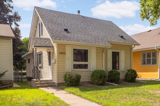 4522 15th Avenue S, Minneapolis, MN 55407