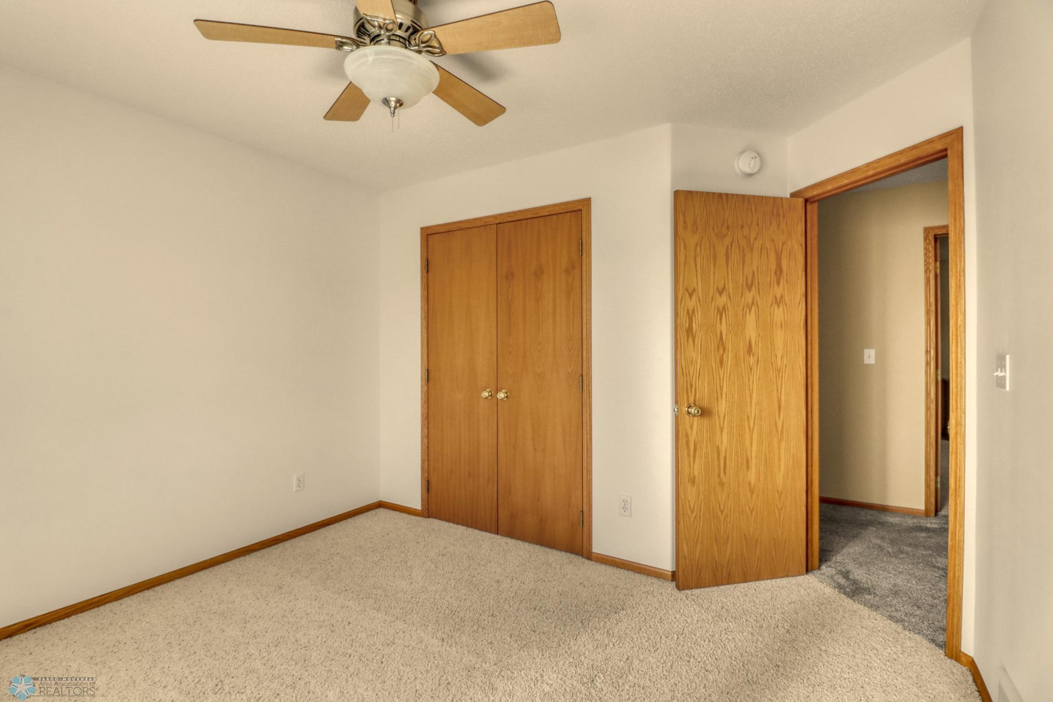29Upstairs Bedroom2_2.JPG