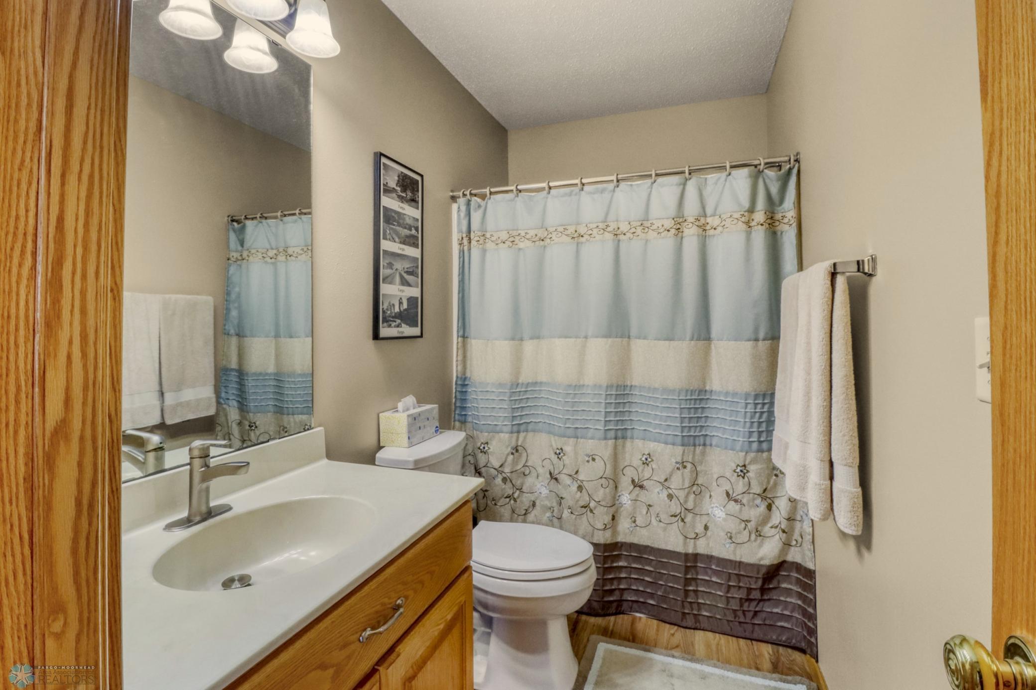 37Basement Bathroom1_1.JPG