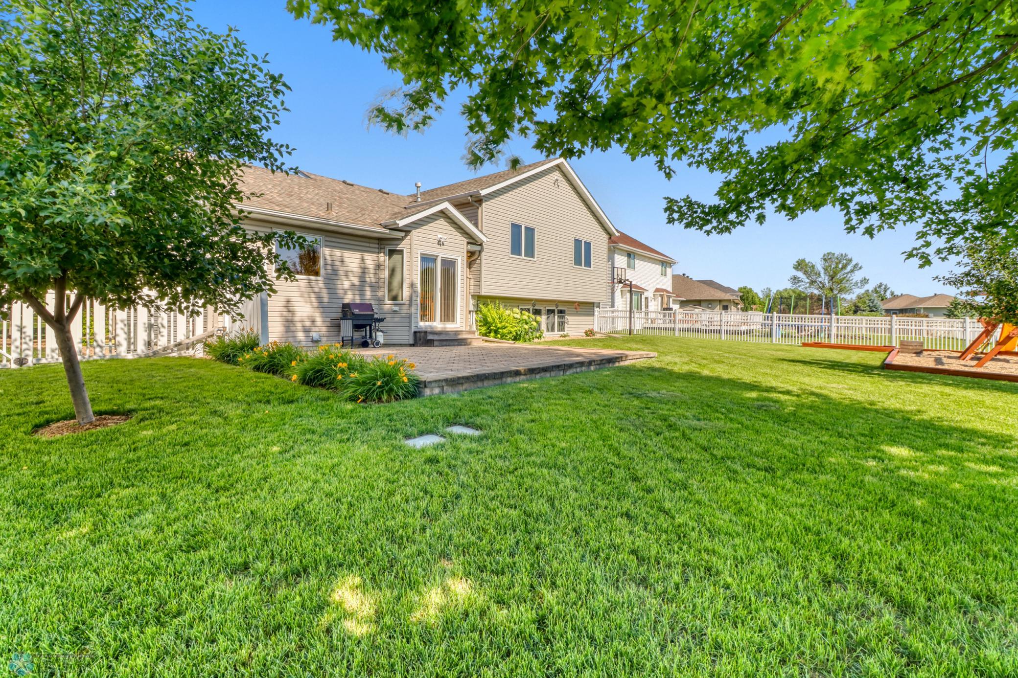 56Backyard1_3.JPG
