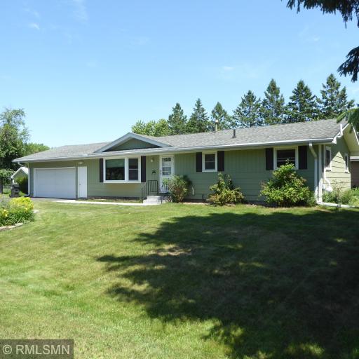 105 Sullivan Avenue S, Hinckley, MN 55037
