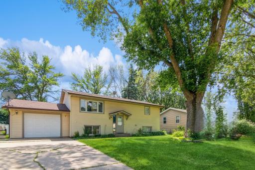 1101 Mitchell Drive, Faribault, MN 55021