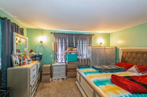 1101 Mitchell Drive, Faribault, MN 55021