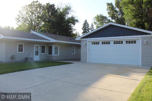 675 Mooers Avenue SE, Cokato, MN 55321