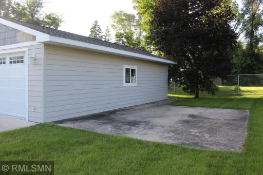 675 Mooers Avenue SE, Cokato, MN 55321