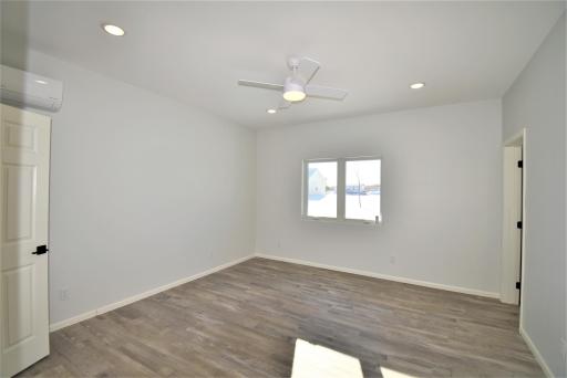 506 Lincoln Street SE, Warroad, MN 56763