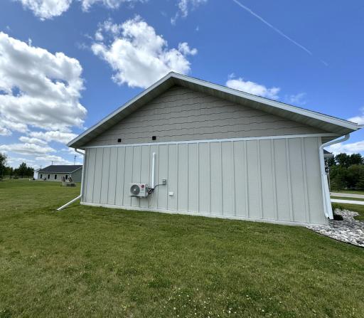 506 Lincoln Street SE, Warroad, MN 56763
