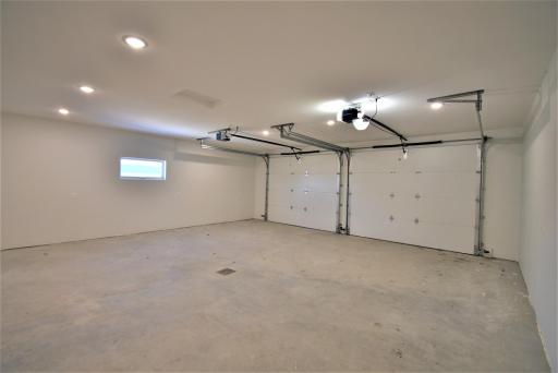 506 Lincoln Street SE, Warroad, MN 56763