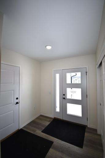 515 Lincoln Street SE, Warroad, MN 56763