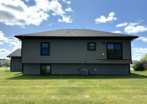 515 Lincoln Street SE, Warroad, MN 56763