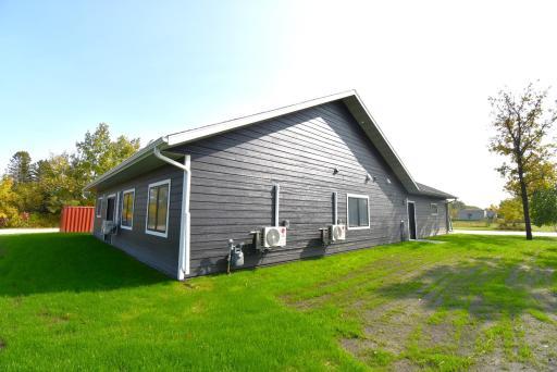 609 Lincoln Street SE, Warroad, MN 56763