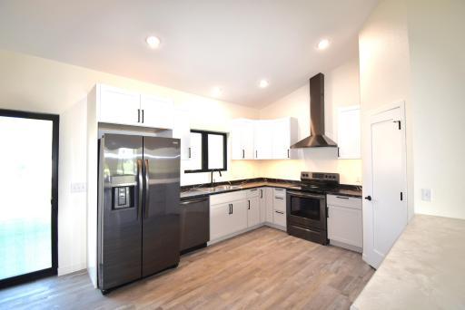 609 Lincoln Street SE, Warroad, MN 56763