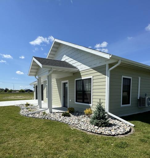 505 Garfield Street SE, Warroad, MN 56763