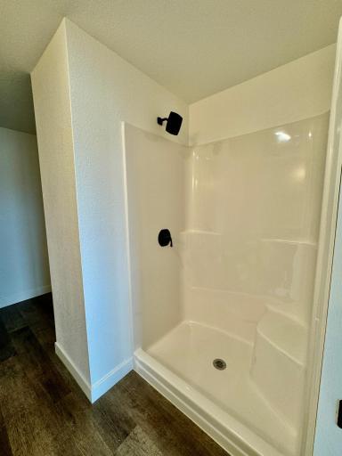 605 McKinley Street SE, Warroad, MN 56763