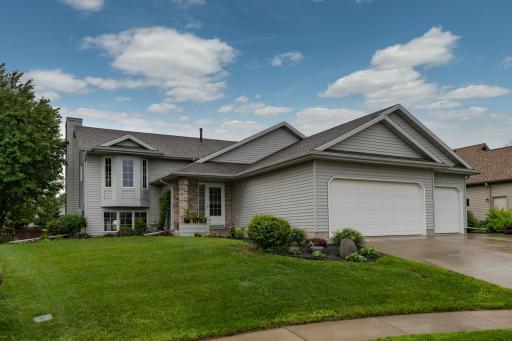 3624 Ironwood Court SW, Rochester, MN 55902