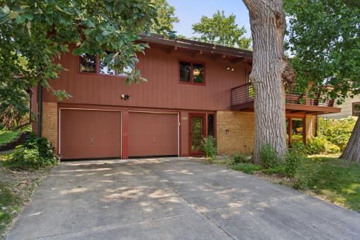 626 Desnoyer Avenue - Spacecrafting - 0001.jpg