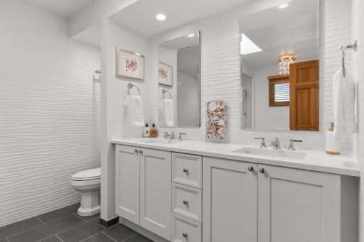 577 Park Lane, Orono, MN 55356