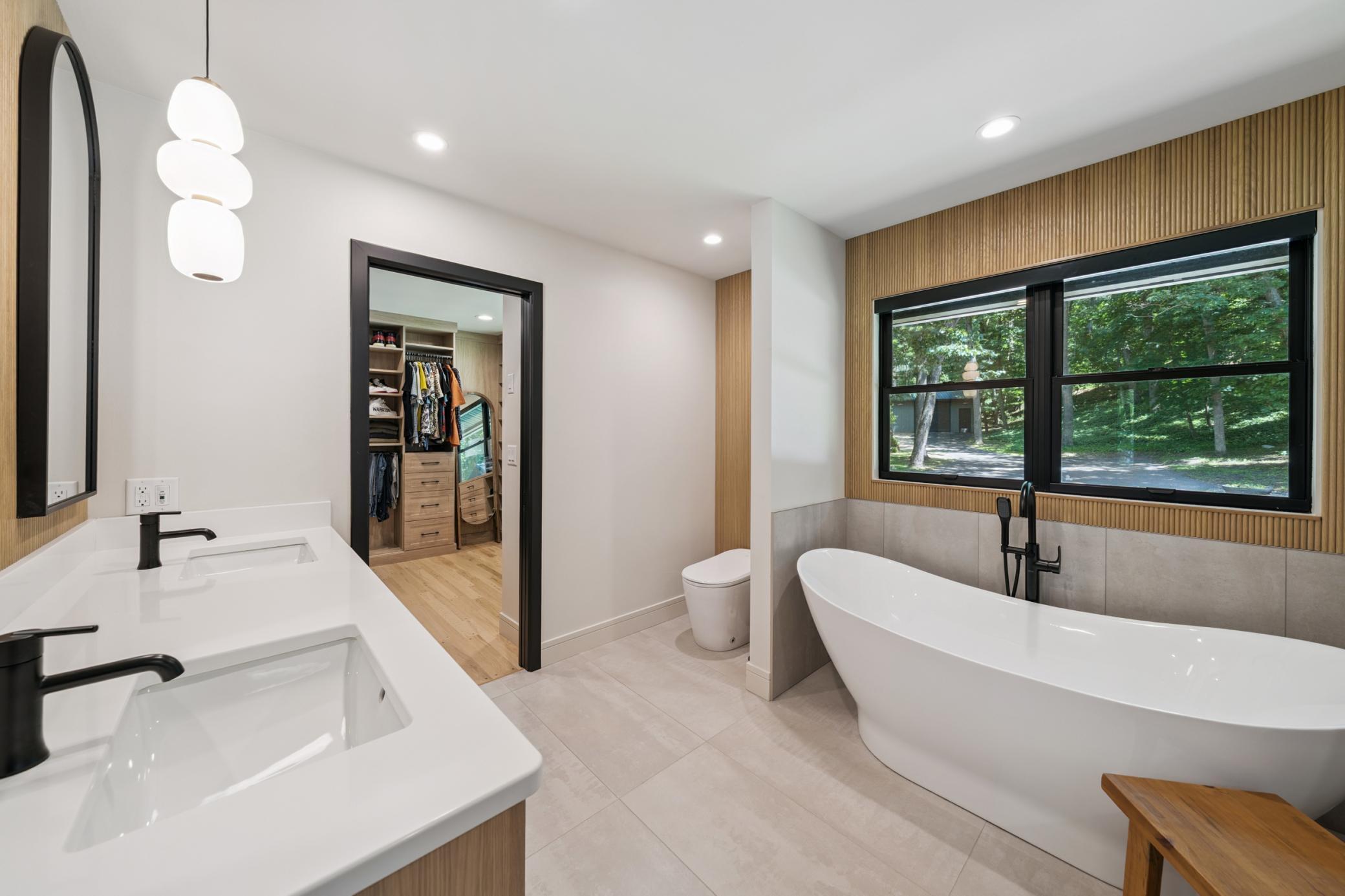 primary bathroom, heated floors, smart toilet and walk-in closet