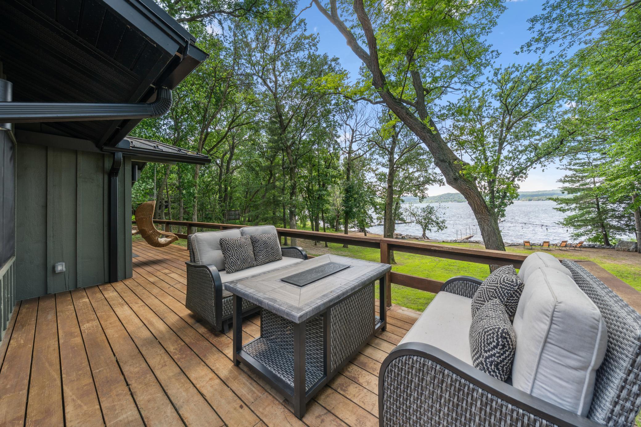 west facing deck for the sunsets