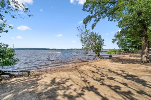 306 Cove Road, Hudson, WI 54016