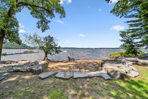 306 Cove Road, Hudson, WI 54016