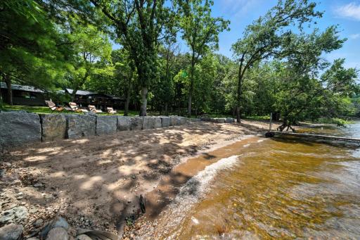 306 Cove Road, Hudson, WI 54016