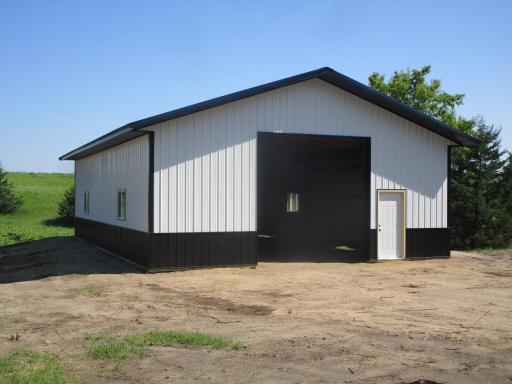 18260 Norway Woods Circle, New London, MN 56273