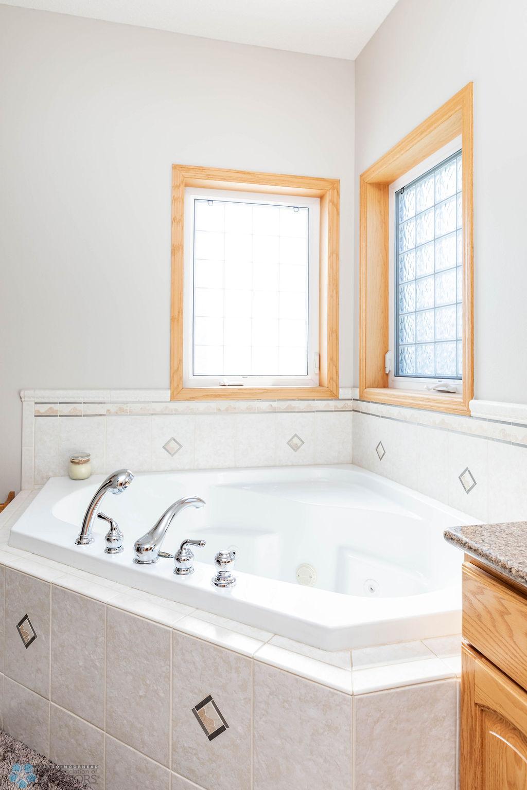 Large Jetted Tub in Primary Bath