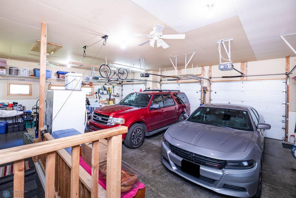 2 of the 3 Stalls