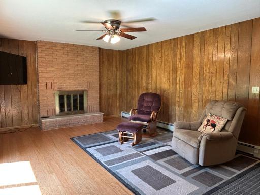 402 6th Street NE, Barnesville, MN 56514