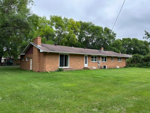 402 6th Street NE, Barnesville, MN 56514